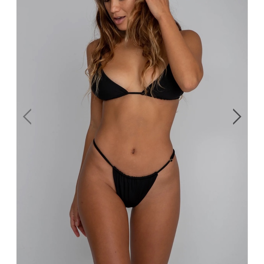 BNWT SKATIE BOBBI BOTTOM